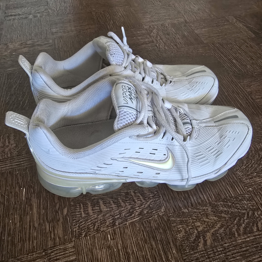 Men's Nike Vapormax 360 White Running Shoes